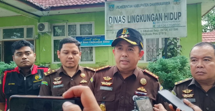 Dugaan Korupsi SPJ Fiktif BBM, Kejari Geledah Kantor DLH Dharmasraya