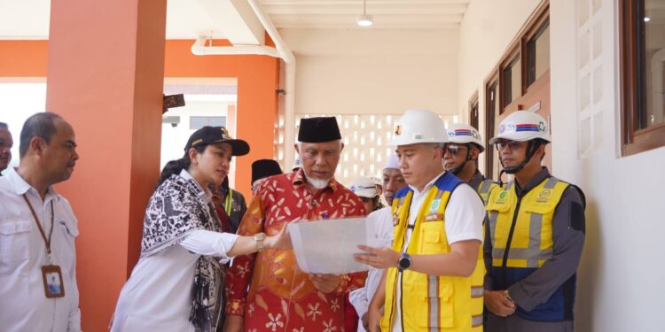 Tangis Haru Bupati Annisa di Pembukaan MPLS Sekolah Rakyat Terintegrasi 3 Dharmasraya