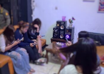 Satpol PP-Damkar Kota Solok Tertibkan Hiburan Malam di Bypass, 10 Diduga LC dan Sejumlah Miras Diamankan
