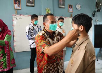 Mitigasi Kabut Asap, Pemko Pariaman Bagikan Masker Gratis ke Sekolah dan Siapkan Wacana Sekolah Daring